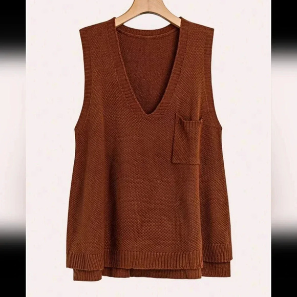 Plus Size Pocket Knit Vest Top - Picture 1 of 5
